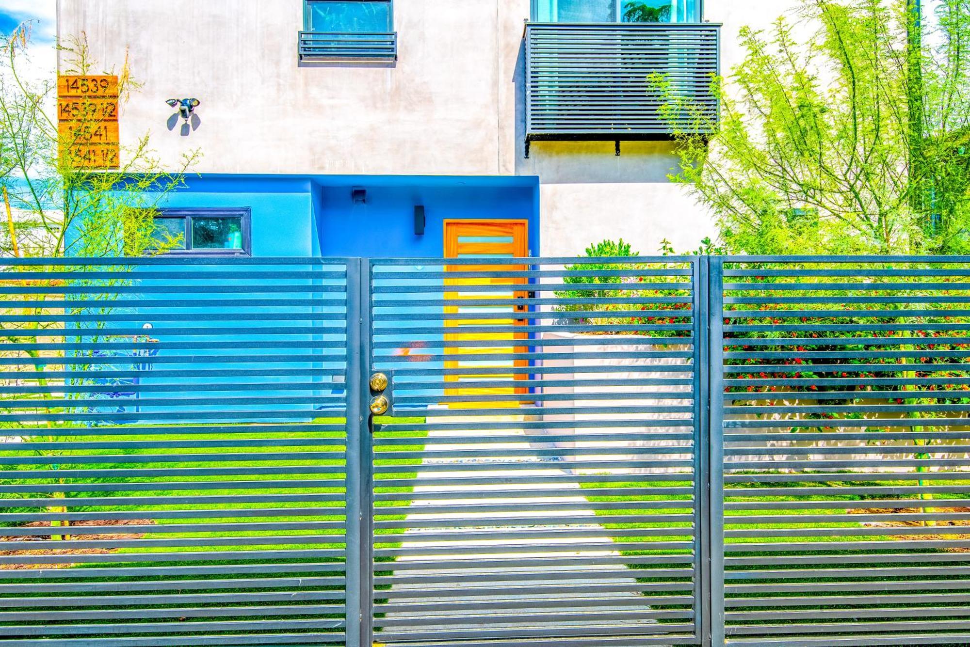 Сasa de vacaciones Luxurious Townhome W/3 Master Gated Parking Los Ángeles